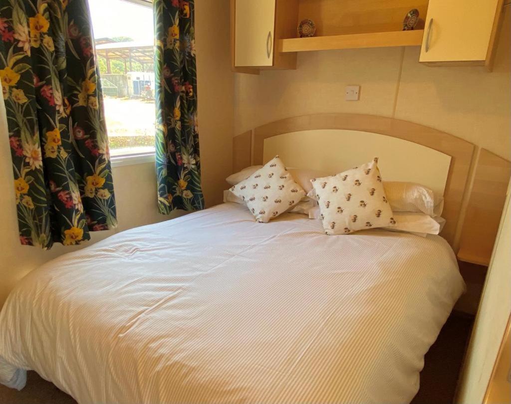 Appartamento Rose Corner Axminster Esterno foto